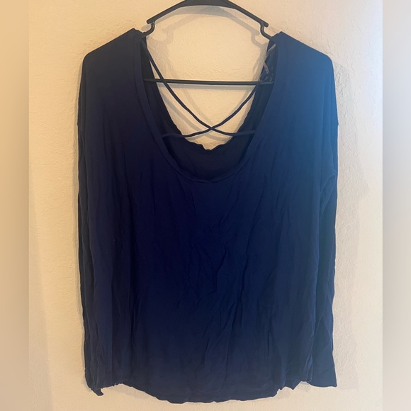 Top - Picture 2 of 2